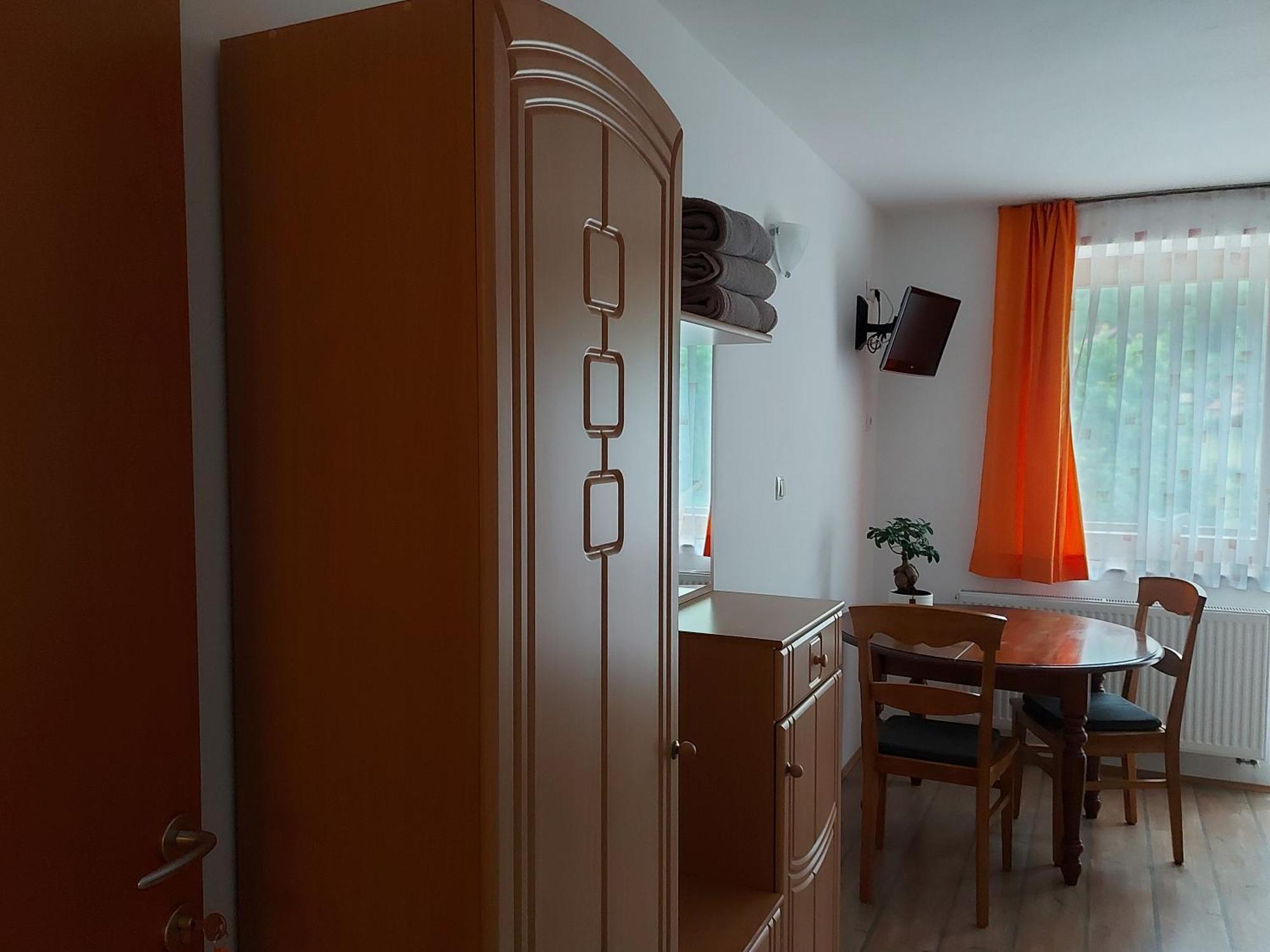 Apartments And Rooms Martuljk Kranjska Gora Room photo